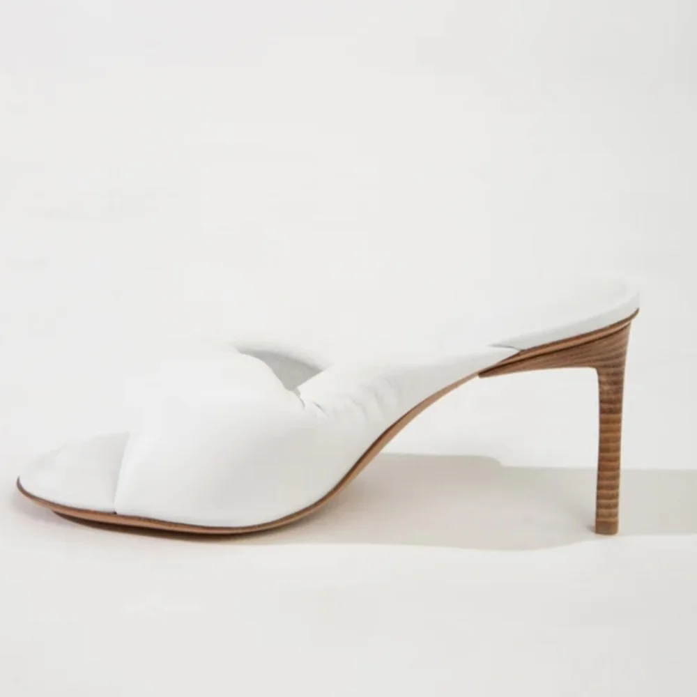 Jacquemus Bagnu White Leather Heels Size 7.5